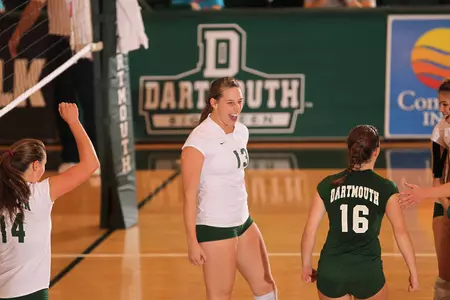 Volleyball Sweeps Manhattan in First Match of the Season
