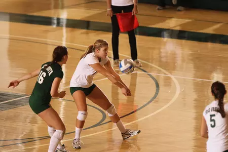 Dartmouth Volleyball Can't Top Penn in Season Finale
