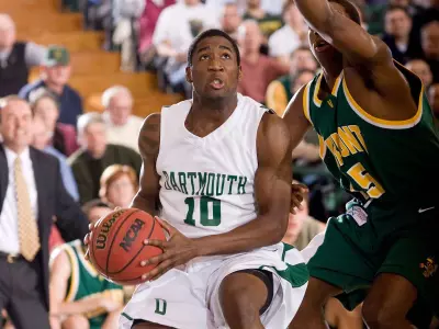 Men's Basketball Opens Season at Rutgers
