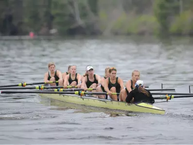 Cornell Sweeps Dartmouth Women's Crew
