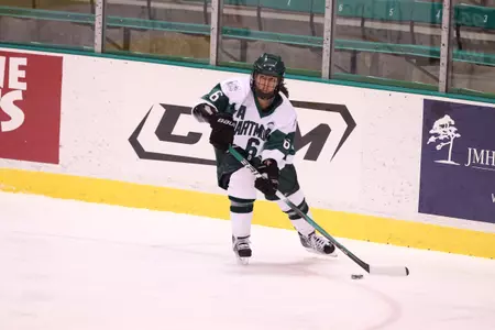 Women's Hockey Starts New Year Against UConn