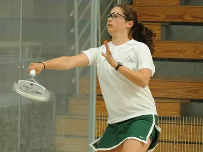 Women's Squash Falters at Harvard