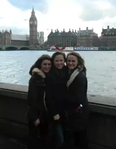 Around the World with Dartmouth Soccer: Erin Fleischli, Oxford