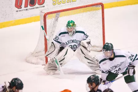 Men's Hockey Unable to Get Past Yale