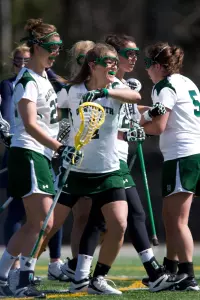 #9 Dartmouth Holds Off Brown to Stay Unbeaten in Ivy Play