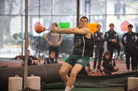 Men Finish Second at Dartmouth Relays