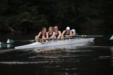 Women's Crew Closes Fall Season at Foot of the Charles