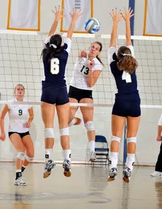 Dartmouth Volleyball Sweeps on Saturday, Takes Quinnipiac Invite
