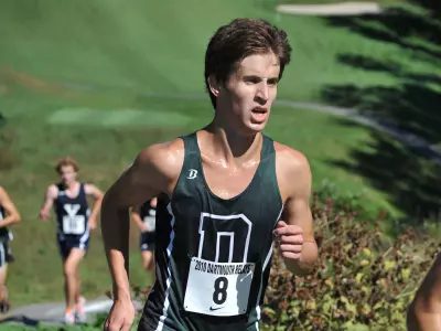 Men's Cross Country Wins New England Championships