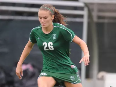 First Half Outburst Sends Yale Past Dartmouth, 3-1