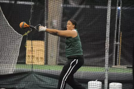 Women's Track Sends Small Squad to Sam Howell Invite
