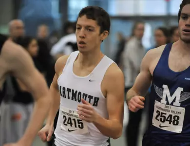 Men's Track Competes at Penn Relays