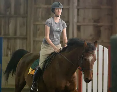 Equestrian Opens Season at Colby-Sawyer With 2nd-Place Finish