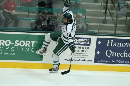 Offensive Outburst Lifts Men's Hockey Over Brown, 6-2