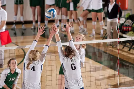 Volleyball Defeated by Syracuse and Hartford in Buffalo
