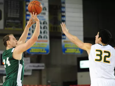 Big Green Falter in Final Game at Great Alaska Shootout