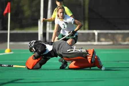Ali Savage Named Ivy League Field Hockey Rookie of the Week