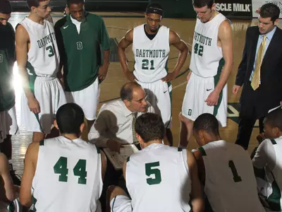 Brown and Yale Come to Leede Arena This Weekend