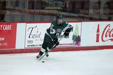 Fischer's Goal Gives No. 10 Women's Hockey First Victory