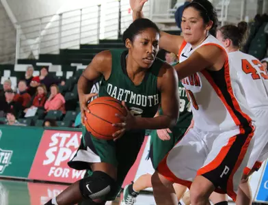 Women's Basketball Closes Homestand with Hartford on Monday