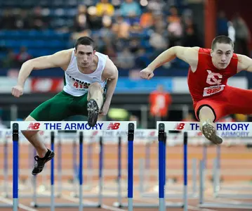 Men's Track Places Fourth at Snowflake Classic