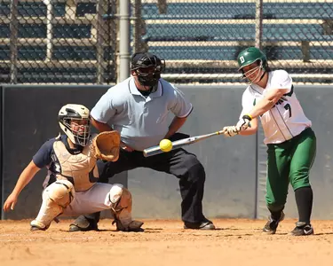 Softball Splits with Yale, Takes Three-of-Four on the Weekend