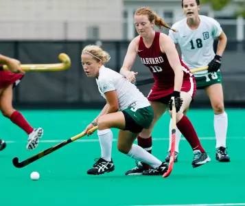 Field Hockey Plays Host to In-State Rival UNH Sunday Afternoon
