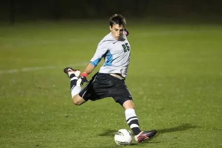 Men's Soccer Pushes No. 4 UConn to Brink, Falls 2-1 in OT