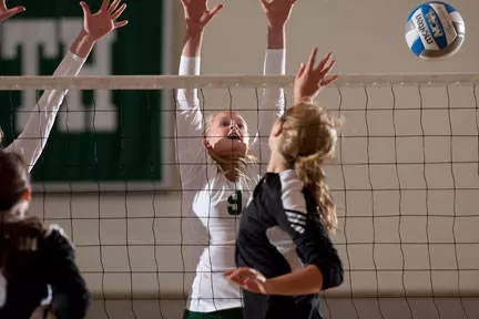 Big Green Take Down Harvard, 3-1