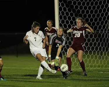 Women's Soccer Drops Heartbreaker to UMass, 1-0