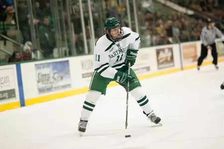 Men's Hockey Scores Late Goal to Beat McGill, 2-1, in Exhibition