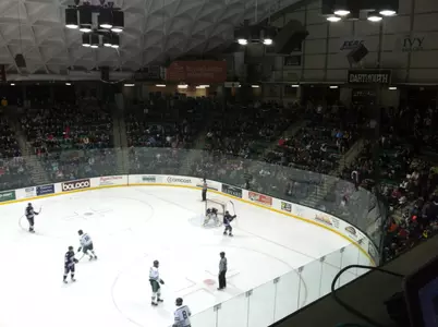 Men's Hockey Suffers Heartbreaking Loss To Yale, 5-4