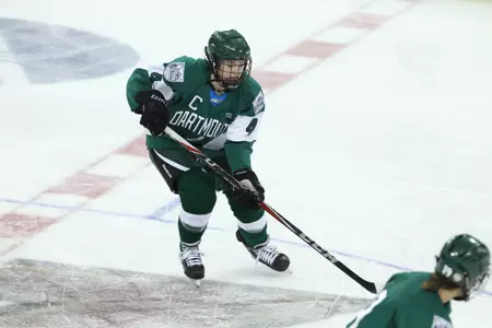 No. 10 Women's Hockey Defeats Yale with Ease, 6-0
