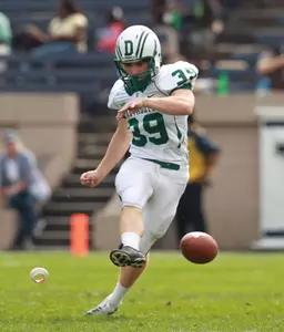 Dartmouth uses water bottle as kicking tee against Yale