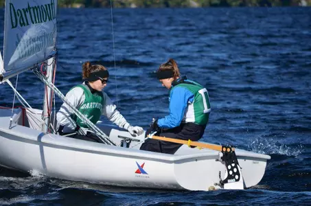 Women's Sailing Wins Connecticut College Women's Invite