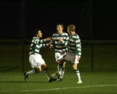 Stray-Gundersen Goal Stands Up in 1-0 win over Yale