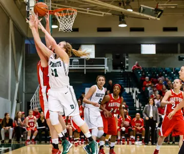 Dartmouth Falls to Marquette, 70-52