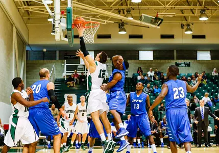 Last-Second Shots Off the Mark in 52-50 Loss at Vermont