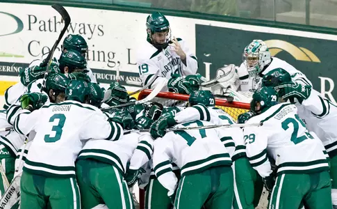 Men's Hockey Lands 17 on ECAC Hockey All-Academic Team