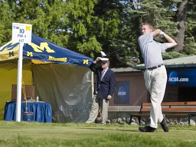 Williamson Birdies Final Three Holes to Tie for Fifth