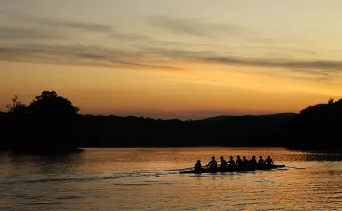 Heavyweight and Lightweight Rowers Make the Grade