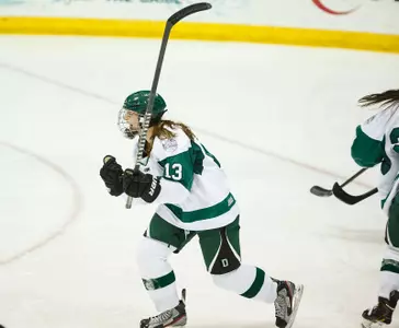Women's Hockey Skates Past Yale, 4-2