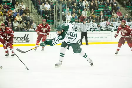 Brown Edges Dartmouth, 5-3, to Conclude Liberty Hockey Invite