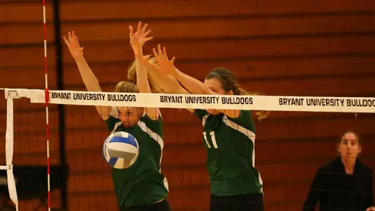 Women's Volleyball Falls in Three to Bryant