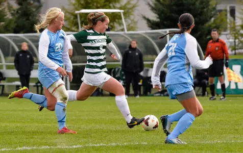 Women's Soccer Comes from Behind to Down the Huskies, 3-1