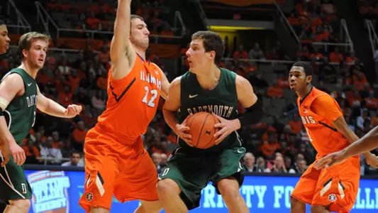 Big Green Hang Tough at Illinois But Fall by Seven