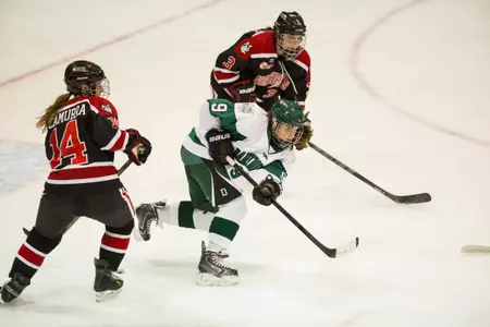 Tebano's 3rd-Period Goal Ties Dartmouth and Quinnipiac, 4-4