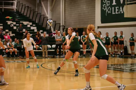 Volleyball Goes 1-1 on Second Day of Seton Hall Classic