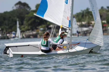 Women's Sailing in Second After First Day of Semifinals