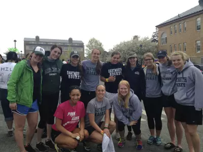 Dartmouth Women's Hockey Takes Part in Relay for Life